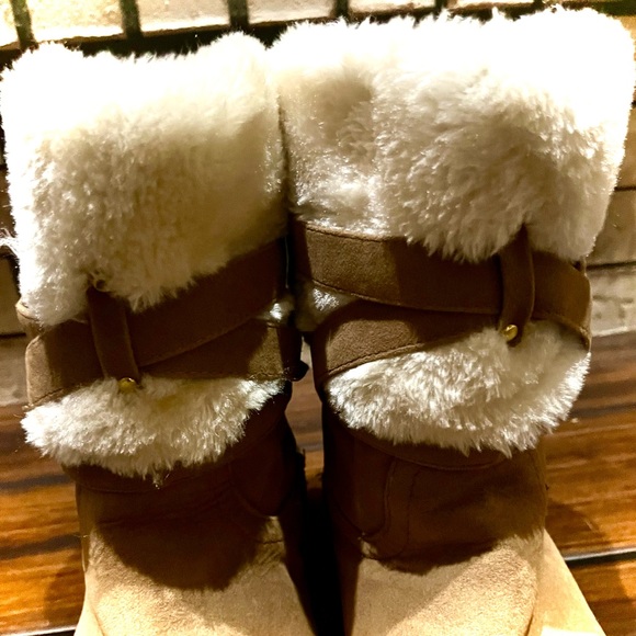 G by Guess Women's Azzie Cold Weather Boot - Picture 7 of 7